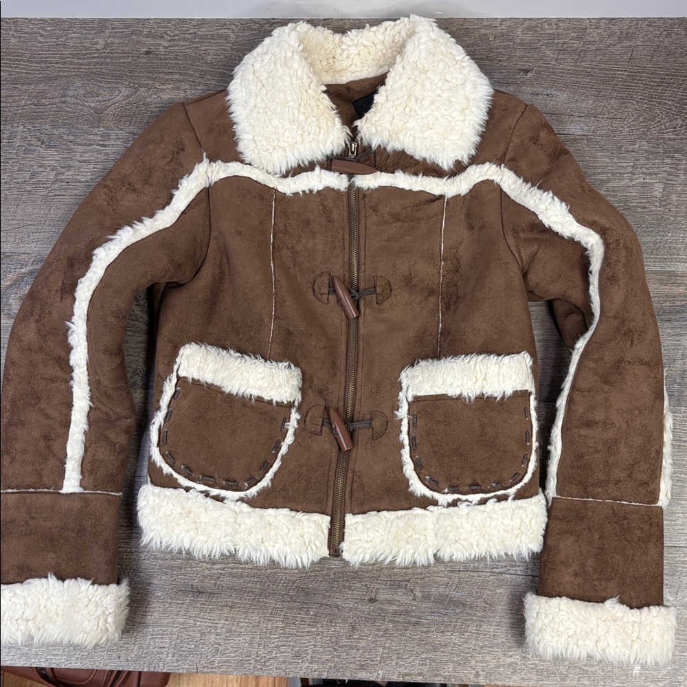 O & G Original & Glamour Brown Faux Shearling Jacket – Women’s Medium